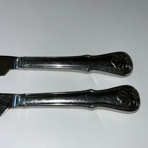 Waterford Duncannon  Stainless Dinner Knives Set of 2